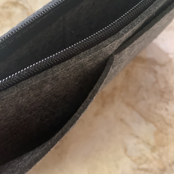 Grey felt purse insert - Picture 4 of 6